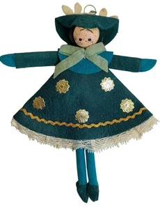 Vintage 1960s MCM Christmas Felt Sequin Christmas Ornament Blue Caroler Japan - Picture 1 of 6