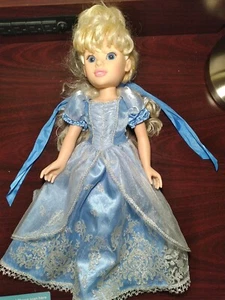Disney Princess And Me 18" Cinderella Vinyl Doll 2010 Jakks Pacific - Picture 1 of 4