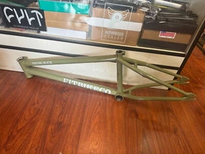 FIT BIKES YOUNG BUCK FRAME Serenity Green 21.25 BMX BIKE 21.25 MAX MILLER - Picture 1 of 6