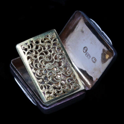 Antigua vinagreta georgiana de plata de ley calada dorada Birmingham 1826 (4959 Foto 1 de 4