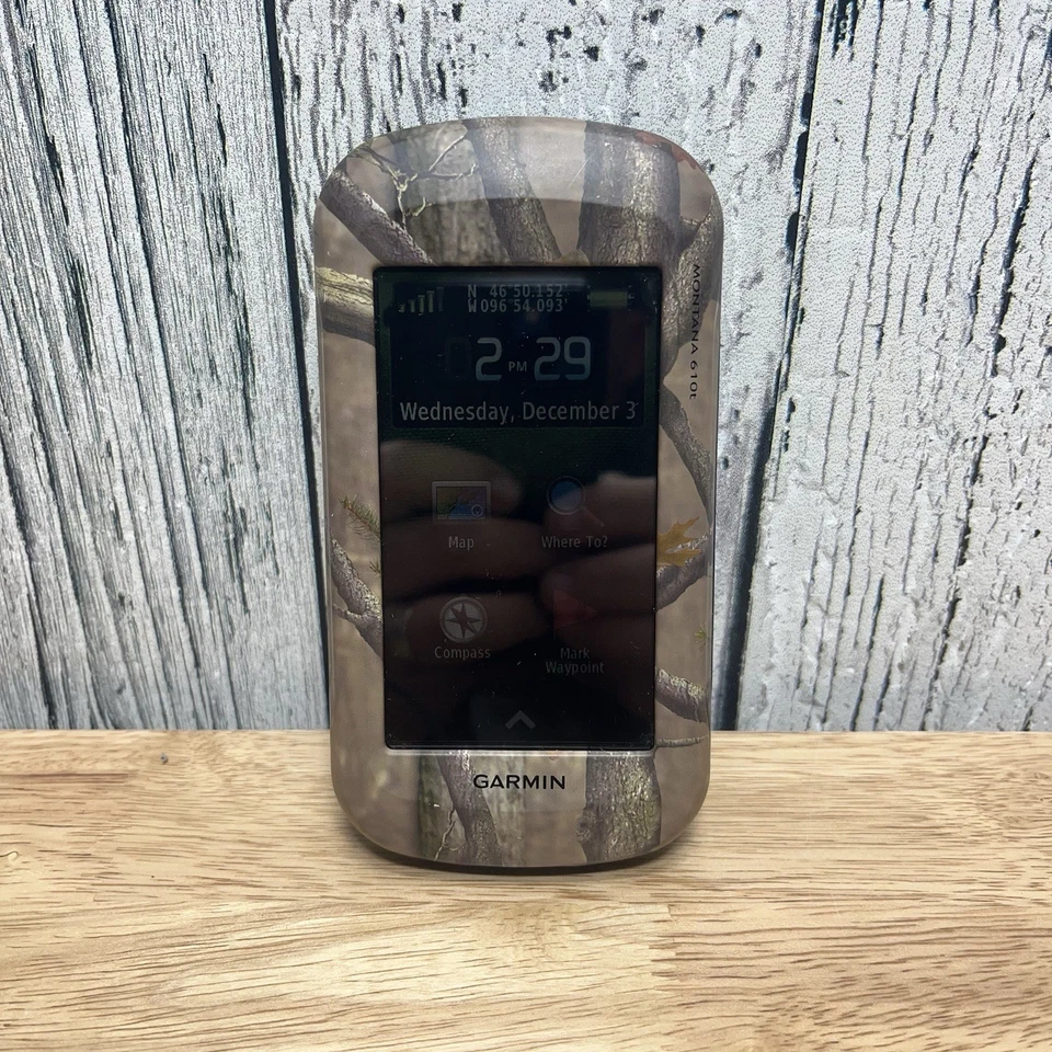 Garmin Montana 610t Camo Handheld GPS And Camo Tactical Case Bundle - Image 1 of 4