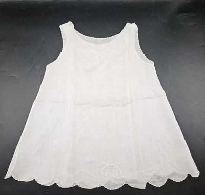 Antiguo vestido de bebé de lino fino hecho a mano sin cordones Foto 1 de 4