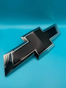 2022 - 2025 Chevrolet Silverado 1500 Front Grille Black  Emblem 84890249 p87853 - Picture 1 of 7