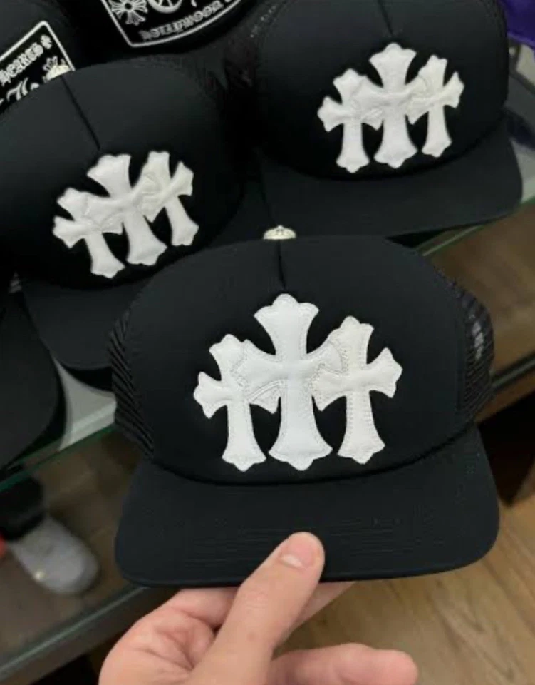 Sombreros de Camionero 3 Corazones Cromados - Nuevos Nunca Usados - Sin Etiquetas Envío Rápido Foto 1 de 1