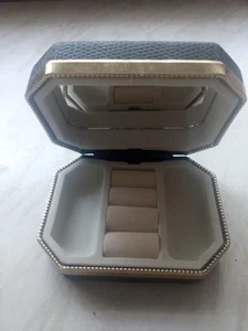 Ring Box Luxury - Picture 1 of 7