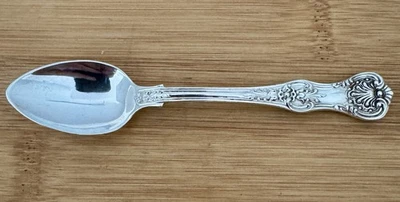 "CUCHARA DEMITASSE TIFFANY INGLÉS KING ESTERLINA 4"" NUNCA MONOGRAMA" Foto 1 de 4