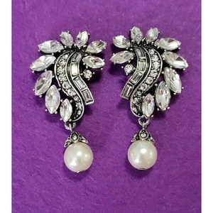 Fancy Ornate Large Rhinestone Clip On Earrings Faux Pearl Dangle Silver Tone - Picture 1 of 8