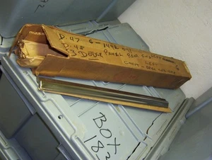 MOPAR NOS 1953 DODGE CUARTO IZQUIERDO PANEL INFERIOR DELANTERO MOLDURA 1492091 - Imagen 1 de 1