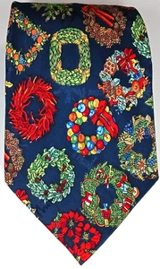 Nicole Miller 1996 Silk Christmas Holiday Necktie Tie Wreaths Watermarked Logo - Picture 1 of 6