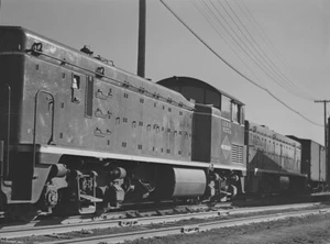 Illinois Central EMD TR1 9251A & 9251B Cow & Calf Chicago Nov. 1942 5 x 7 Photo - Picture 1 of 1