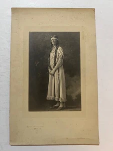 Vintage Foto Frau im Indianerkleid - Bild 1 von 4