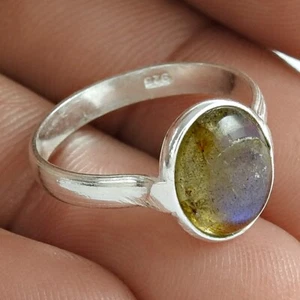 Anillo hecho a mano con bisel de plata de ley 925 de piedra labradorita - Imagen 1 de 7