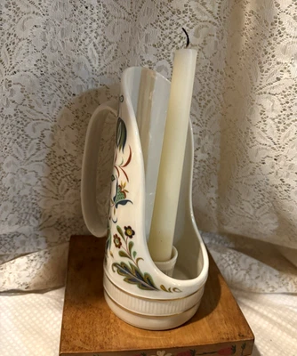 Suporte de vela estilo câmara Lenox design floral para uma vela pilar festiva Dec - Imagem 1 de 4