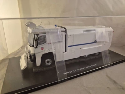 PERFEX 754 DESAUTEL VLE Véhicule Lanceurs d’Eau 26 TONNES BLANC  1/43 - Immagine 1 di 4