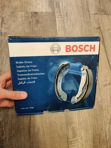 BOSCH BS854 Blue Parking Brake Shoe Set Dodge Ram 1500/2500/3500; Ford E-250 - Picture 1 of 5