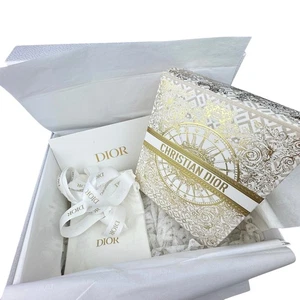 Dior Geschenkbox Set mit Limited Edition Andenkenbox, Staubbeutel, Taschentuch, Band, Karte - Bild 1 von 7