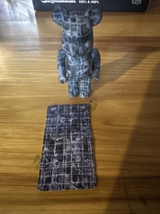 MEDICOM BEARBRICK CHASE SECRET SERIES 44 - FDMTL TOKYO JAPAN (1/192) - Picture 1 of 6