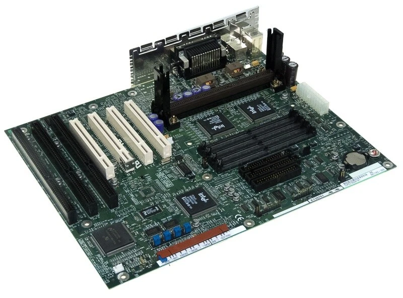 Motherboard Intel Aa 667143-309 SLOT1 4x Simm 4x PCI 3x Isa - Image 1 of 2