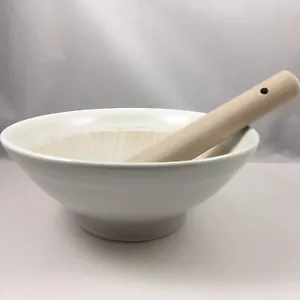 Japanische 7,5"D Keramik weiß Suribachi Mörser Schüssel mit Holzstößel HERGESTELLT IN JAPAN - Bild 1 von 8
