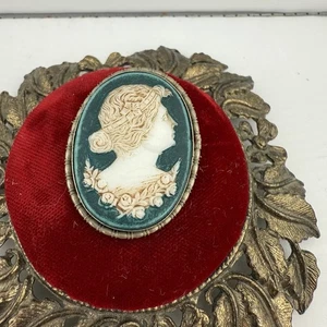 Vintage Resin Cameo Brooch Pendant Teal & Ivory Woman Silver Tone Oval - Picture 1 of 5