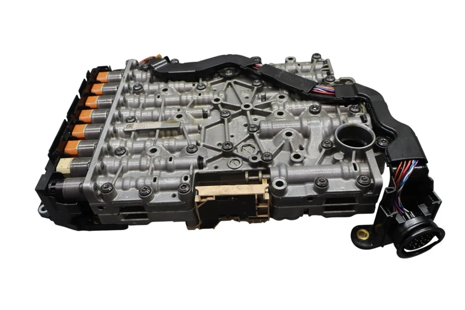 Cuerpo de válvula de transmisión automática Audi A7 A6 Quattro 12-15 1087427124 OEM Foto 1 de 4