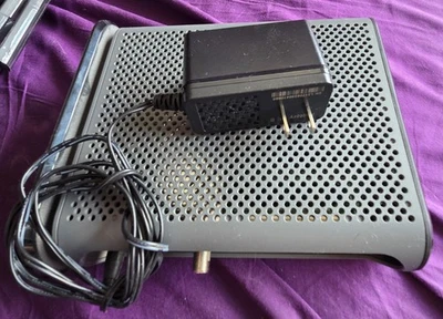 Motorola MB8600 DOCSIS 3.1 Cable Modem - Image 1 of 4