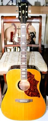 Gibson Deluxe SJ (Southern Jumbo) 1970's Acoustic Guitar- Natural - Image 1 of 4