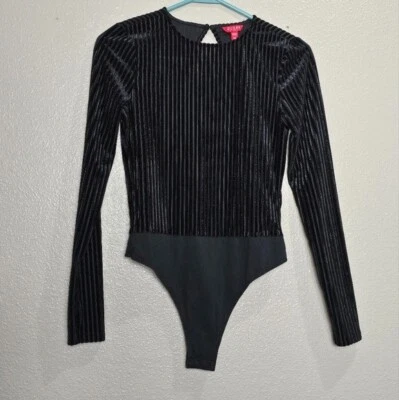 Body negro acanalado GUESS XS terciopelo transparente bruja capricho Foto 1 de 4