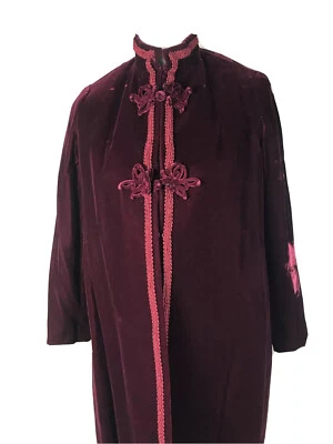 Abrigo Vintage Años 60 Borgoña Rana Botón Terciopelo Psicodélico Floral Forrado Talla Pequeña Foto 1 de 4