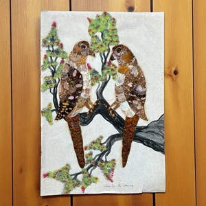 Vintage afrikanische Schmetterlingsflügel Kunst Vögel signiert Grünkohl R Zaire 8x12" Mischtechnik - Bild 1 von 7