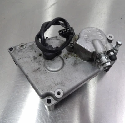 07-09 Suzuki Bandit GSF1250S tampa da roda dentada dianteira com sensor de velocidade 54162-27G00 - Imagem 1 de 4