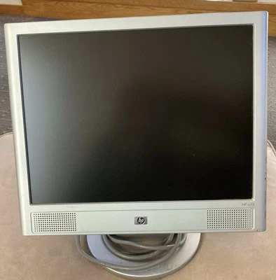 HP VS15 15" LCD VGA Monitor With Built In Speakers Gaming Retro Monitor - Image 1 of 4
