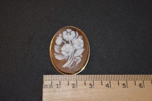 FLORAL SHELL CAMEO IN 14K YELLOW GOLD PIN PENDANT Weight 4.3 Grams - Picture 1 of 10
