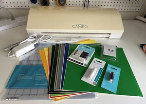 Silhouette Cameo 3 with many accessories - some new - Picture 1 of 14