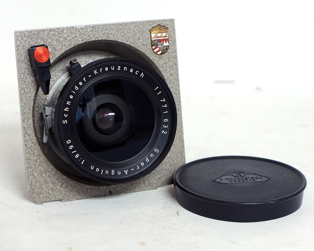 90/8 Super-Angulon シンクロコンパーシャッター4x5ボード付
