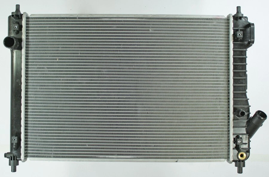 Radiador APDI para Aveo, Aveo5, G3, G3 Wave 8013097 Foto 1 de 4