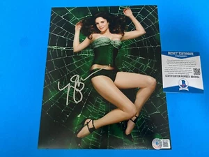 Mary-Louise Parker SEXY WEEDS Signed Auto 8x10 PHOTO Beckett BAS COA - Picture 1 of 2
