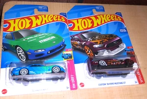 Lot of 2 Hot Wheels NEW 18 Ford Mustang spoiler alert & 95 Mazda RX blue purple - Picture 1 of 8