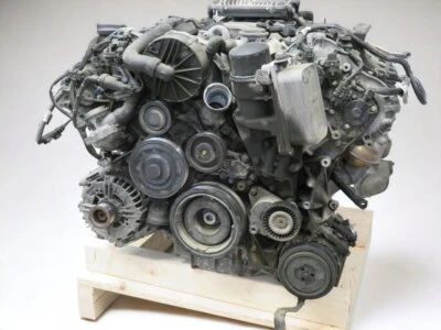 SL-CLASS (R230) LE7265 Engine A2730102302 273965 - Image 1 of 4