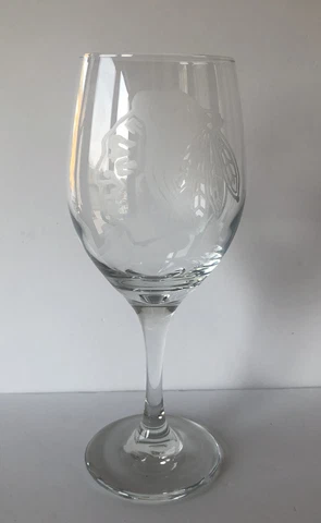 NHL CHICAGO BLACKHAWKS CLEAR WINE GLASS Cover