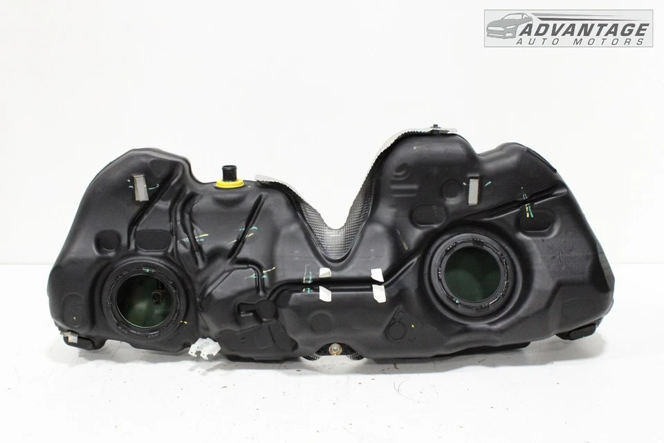 2016-2020 CHEVROLET CAMARO 3.6L GASOLINE FILLER FUEL TANK RESERVOIR BOTTLE OEM - Image 1 of 4