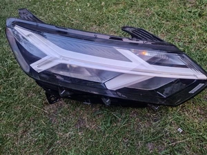 GENUINE DACIA SANDERO JOGGER 2021-2024 FRONT RIGHT SIDE LED HEADLIGHT HEADLAMP - Picture 1 of 8
