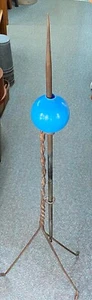 OLD LIGHTNING ROD Copper 48" BLUE MILK GLASS BALL Globe TWISTED METAL STAND - Picture 1 of 6