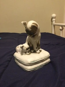 Vitage Cat & Kitten Music Box Made in Japen  - Picture 1 of 6