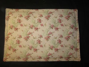ROSES BIRDS FLOWERS HANDMADE FABRIC INSULATED CASSEROLE DISH TABLE HOTPAD - Picture 1 of 1