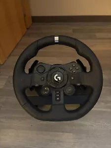 Logitech G923 TRUEFORCE Lenkrad mit Pedalen und Schaltung PC/PS4/PS5 - Bild 1 von 5