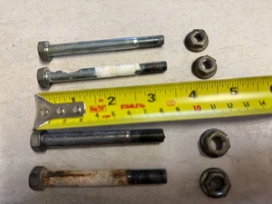 Lot 019-5, 1982 Honda ATC185s Front Motor Mount Bolts (4) & Nuts (4) - Bild 1 von 1