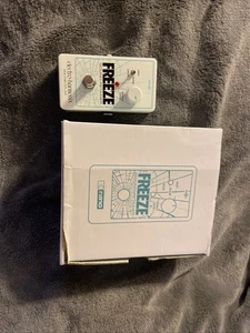 Electro-Harmonix Freeze Sound Retainer Guitar Effect Pedal - Picture 1 of 1