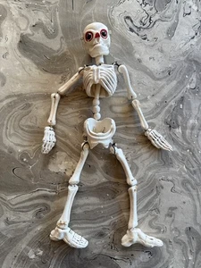 VINTAGE PELHAM SKELETON PUPPET MARIONETTE  READY TO DISPLAY 15" HEAVY - Picture 1 of 8
