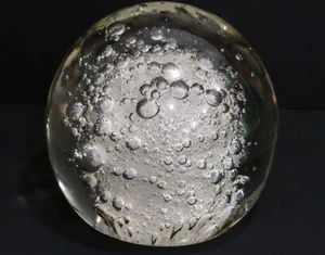 VINTAGE LARGE HEAVY CLEAR GLASS TRAPPED BUBBLE PAPERWEIGHT = 4" DIA / 3.13 LBS. - Picture 1 of 8